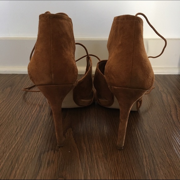 Beautiful Zara Heels - Picture 3 of 3
